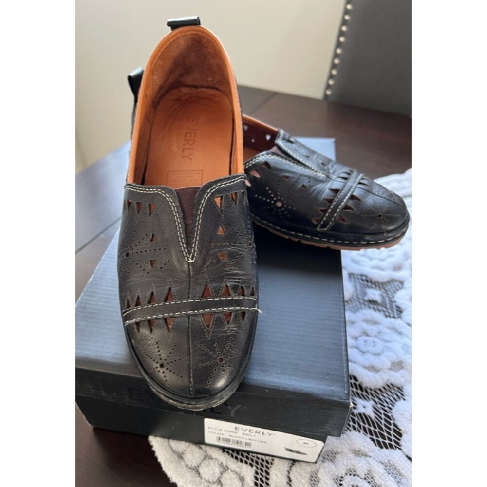 Everly Size 40 Ladies Black Leather Flats
